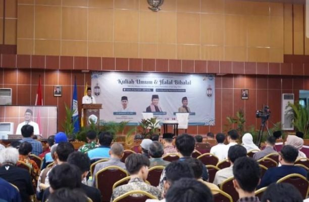 Peringatan Hari Ulang Tahun (HUT) Kota Depok ke-25, Dewan Perwakilan Rakyat Daerah (DPRD) Kota Depok menggelar Rapat Paripurna