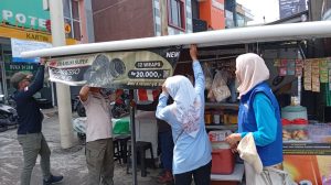Dinas Kesehatan Kota Depok Gelar Sosialisasikan Perda No.2, Tahun 2020,  Kawasan Tanpa Rokok di Jalan Margonda dan Kartini.