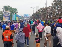 Siren Dishub Kejutkan Warga CFD Depok, Emak-Emak Bermotor Masuk Sebelum Jam Berakhir