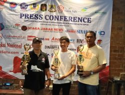 Wartawan Depok Adu Ketangkasan di Ajang Turnamen Billiad Bola 8