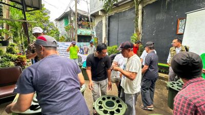 Hadapi Kenaikan Harga Pangan, UPER Berdayakan Warga Depok lewat Budikdamber
