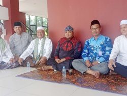 Camat Tapos Zakarsih Sholat Jumat di Masjid Jami Dhuyupurrahman Jatijajar, Perkuat Silaturahmi dengan Jamaah dan Pengurus DKM